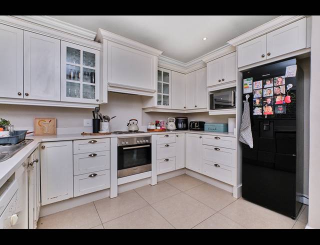 3 BEDROOM CLUSTER TO LET IN LONEHILL